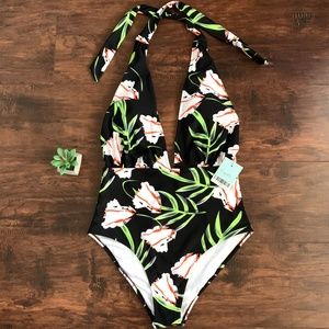 CUPSHE Floral Padded One-Piece Halter Swimsuit